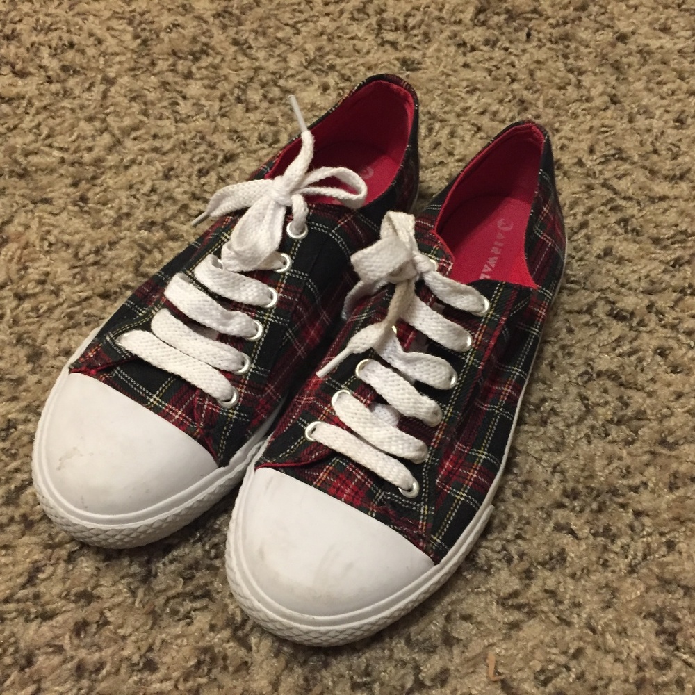 Flannel-Patterned AIRWALK Shoes